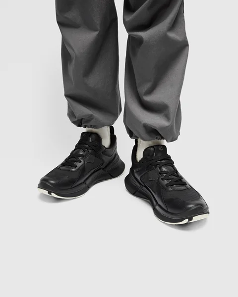 Naisten ECCO® Biom 2.2 Gore-Tex -nahkatennarit - Musta - Lifestyle_Image_1