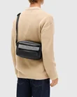 ECCO Camera Bag - Sort - Lifestyle_Image_1