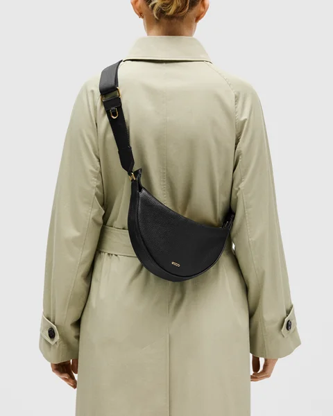 ECCO Fortune Bag - Juodas - Lifestyle_Image_1