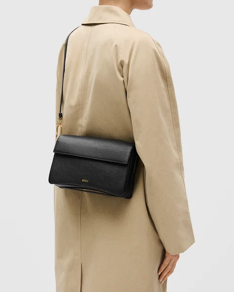 ECCO Pinch Bag - Juodas - Lifestyle_Image_1