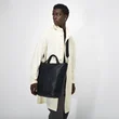 ECCO® E shopper taske i læder - Blå - Lifestyle 3