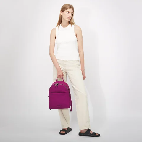 Mały tekstylny plecak ECCO® Textureblock - Fioletowy - Lifestyle 2