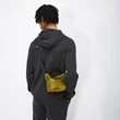 Skórzana torebka przez ramię ECCO® Takeaway - Żółty - Lifestyle