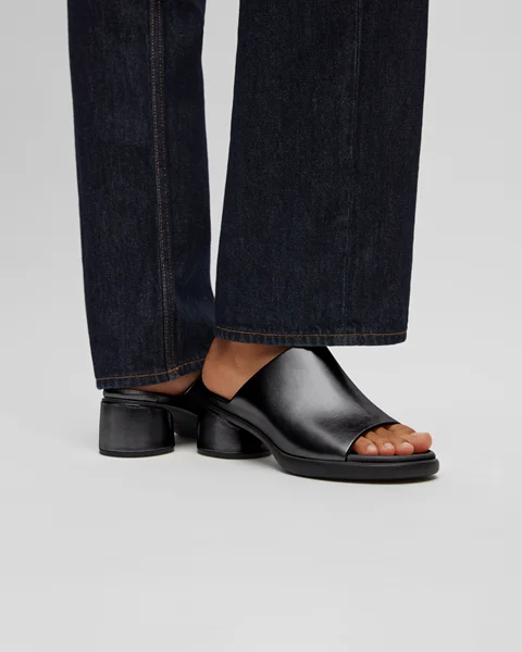 ECCO® Sculpted Sandal LX 35 Damen Leder-Mules - Schwarz - Lifestyle_Image_1