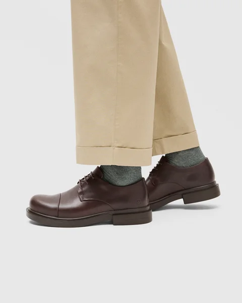 ECCO® Metropole Seoul Derbysko skinn herr - Brun - Lifestyle_Image_1