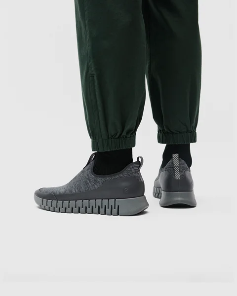 ECCO GRUUV M - Grå - Lifestyle_Image_1