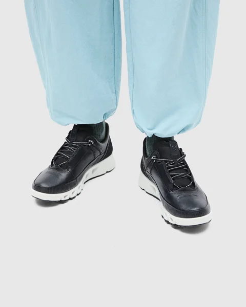 ECCO® Multi-Vent Gore-Tex-sko skinn dam - Svart - Lifestyle_Image_1