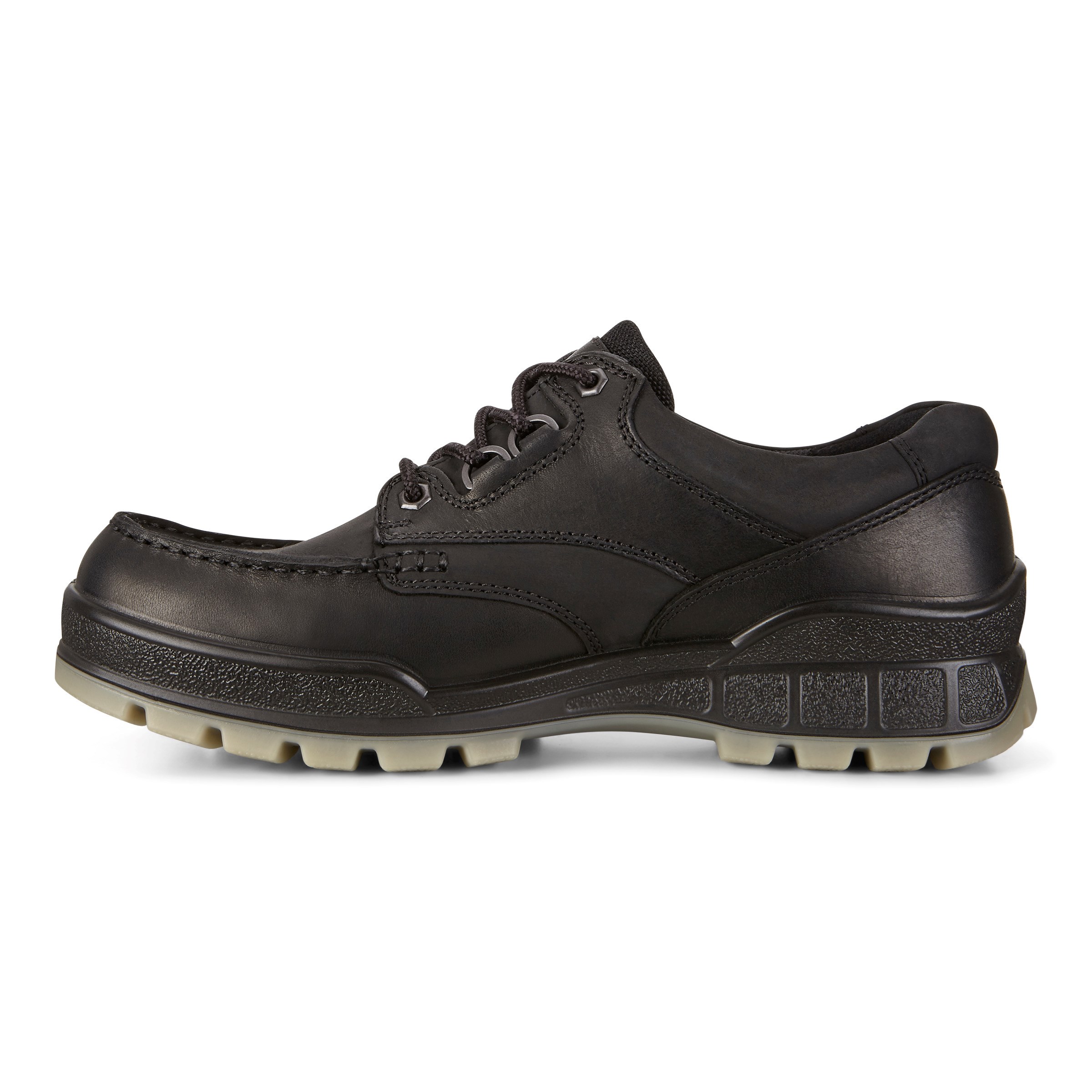 ecco track 25 black