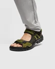 Miesten ECCO® Offroad nupukki vaellussandaali - Sininen - Lifestyle_Image_1