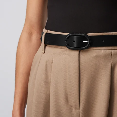 Women's ECCO® Leather Belt - Black - Lifestyle