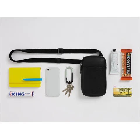 ECCO® Textureblock kožna torbica za telefon - Crno - Lifestyle
